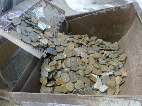 Ciottoli in trachite dei Colli Euganei segati e anticati