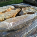 pietra-trani-gigante-arredo-giardino